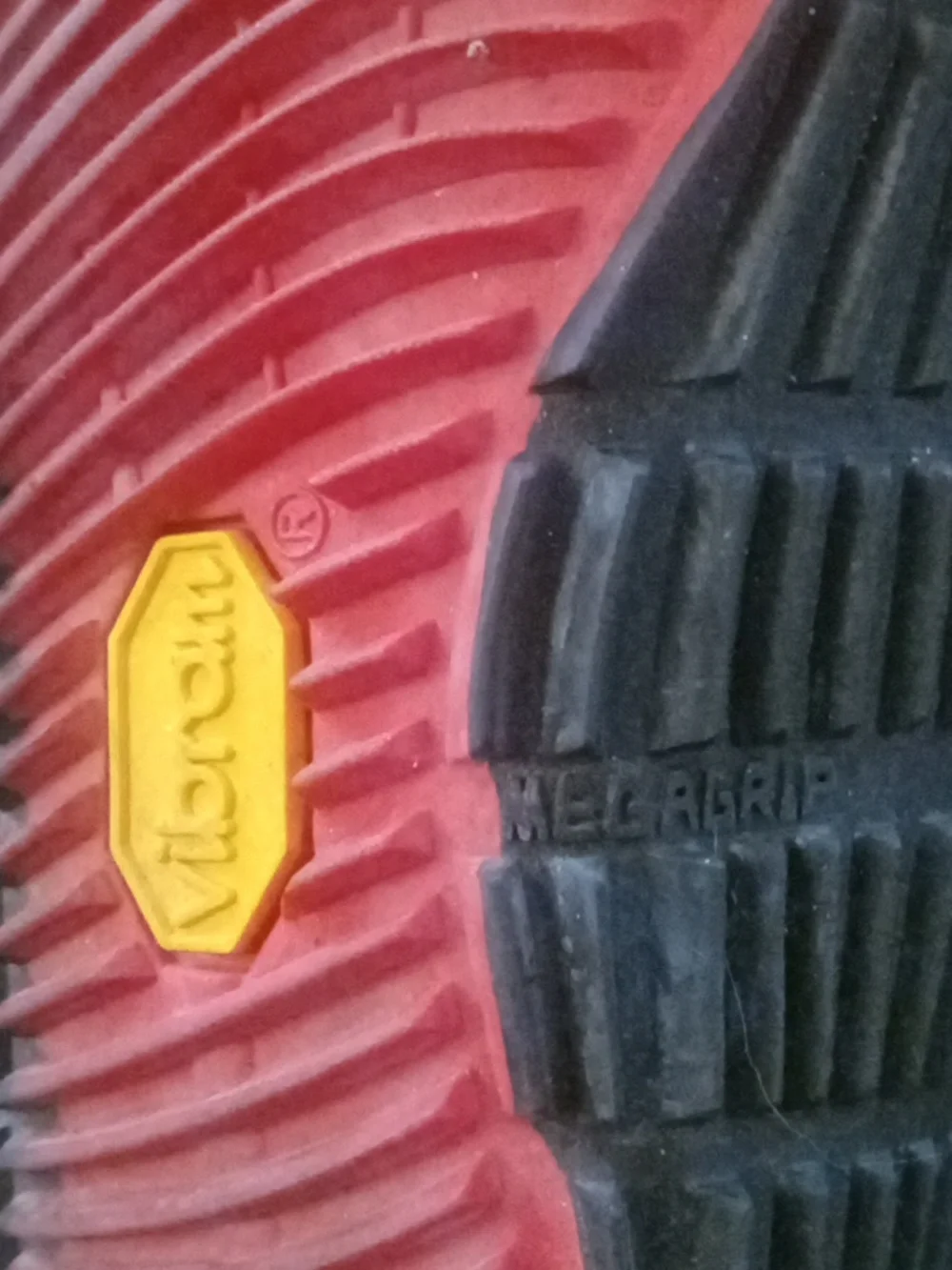 Vibram Men's Black Sneakers with Red Accent Laces
